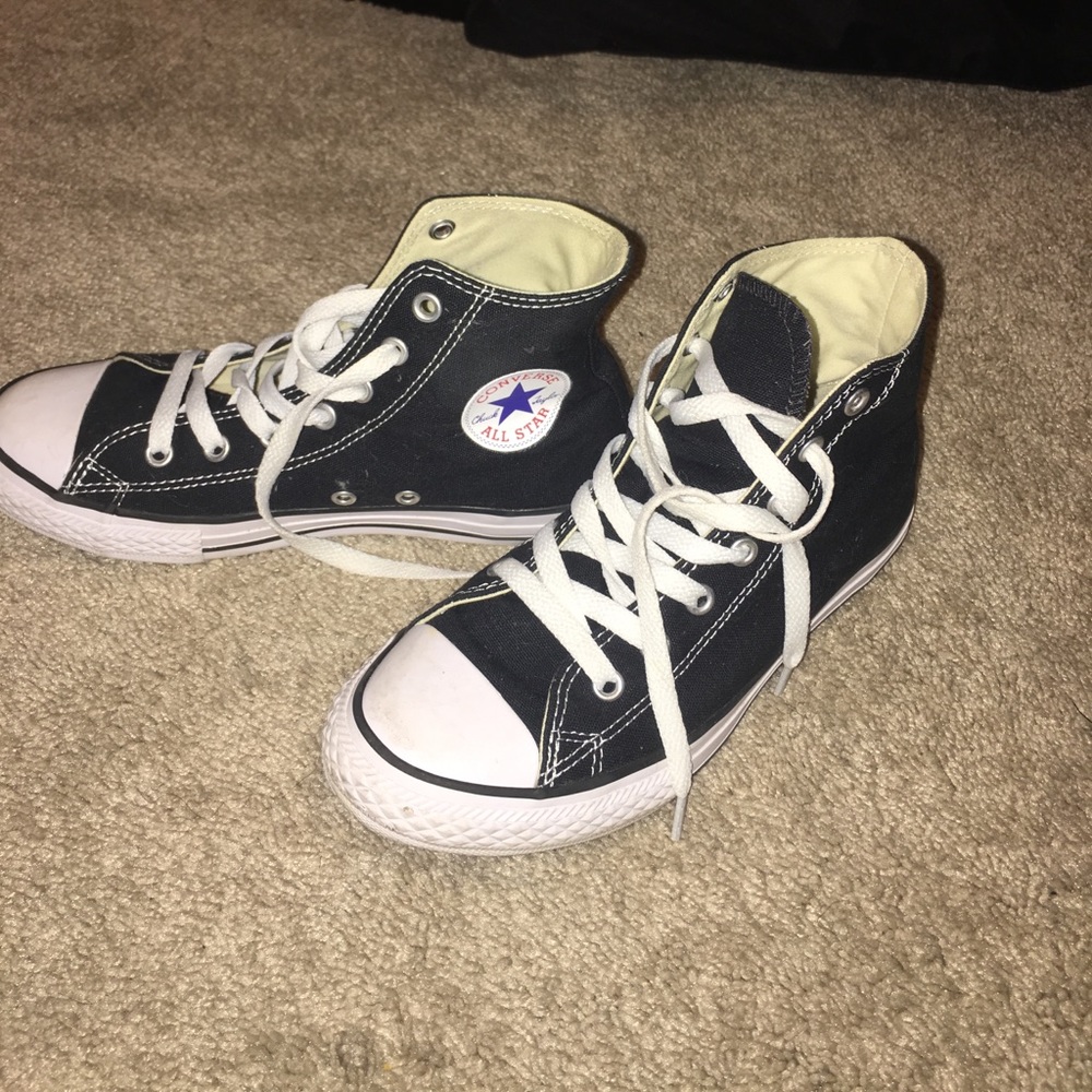 Black Converse - Picture 2 of 2
